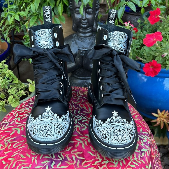 New Dr. Martens Pascal Henna Lace Boots - Picture 12 of 16